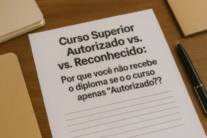 Diploma universitário sobre a mesa com carimbo de Reconhecido pelo MEC ao lado de uma carteira de trabalho, ilustrando a validade do curso.